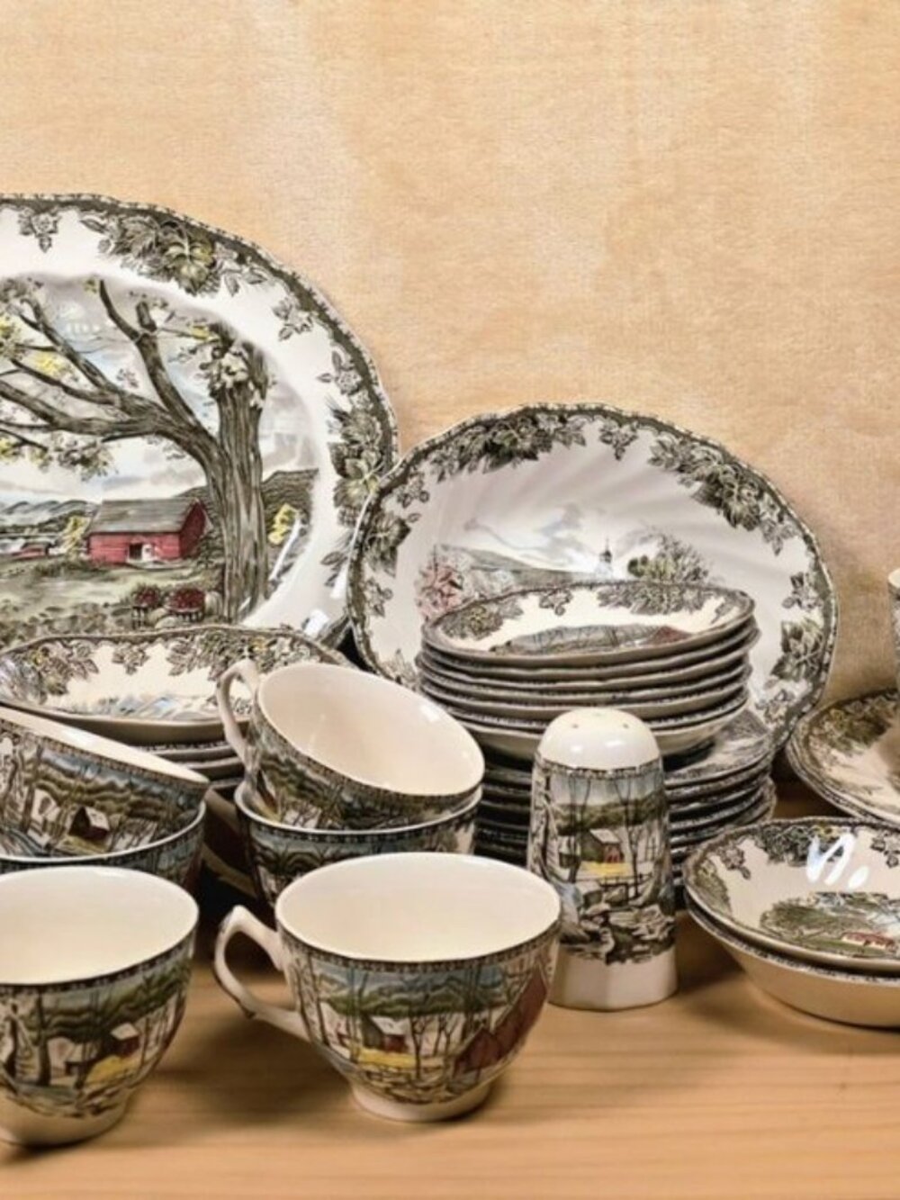 Johnson Brothers “Friendly Village” 46 Piece Dinnerware Replacement Pre-owned